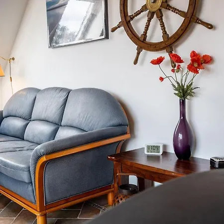 Uferpromenade-whg-1-oben Apartamento Marienfelde