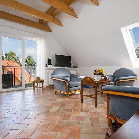 Uferpromenade-whg-1-oben Apartamento Marienfelde